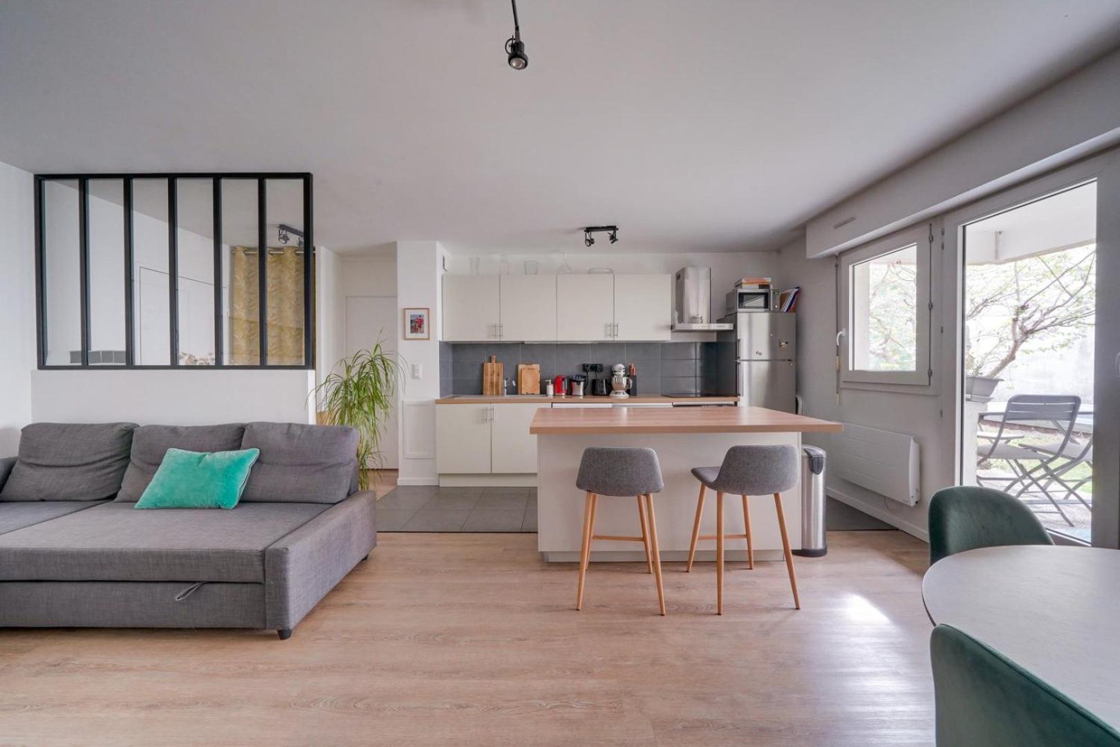 Pleasant Flat In Bordeaux With Terrace And Parkingアパートメント エクステリア 写真