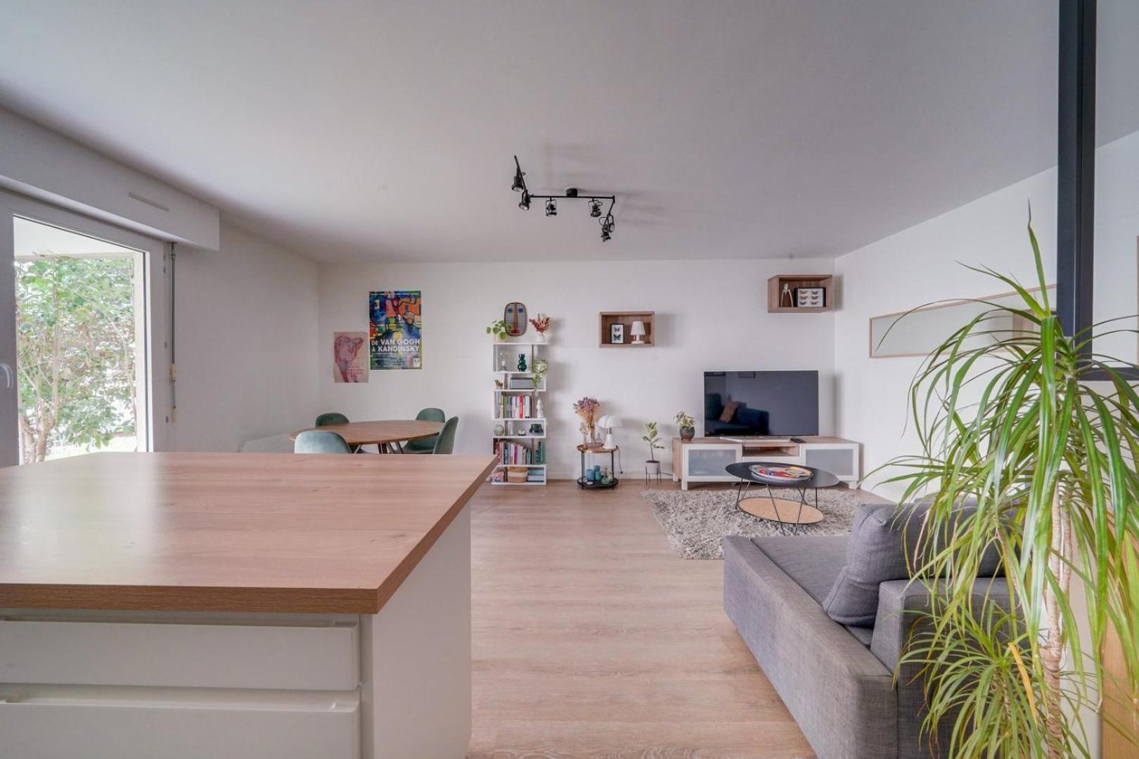 Pleasant Flat In Bordeaux With Terrace And Parkingアパートメント エクステリア 写真