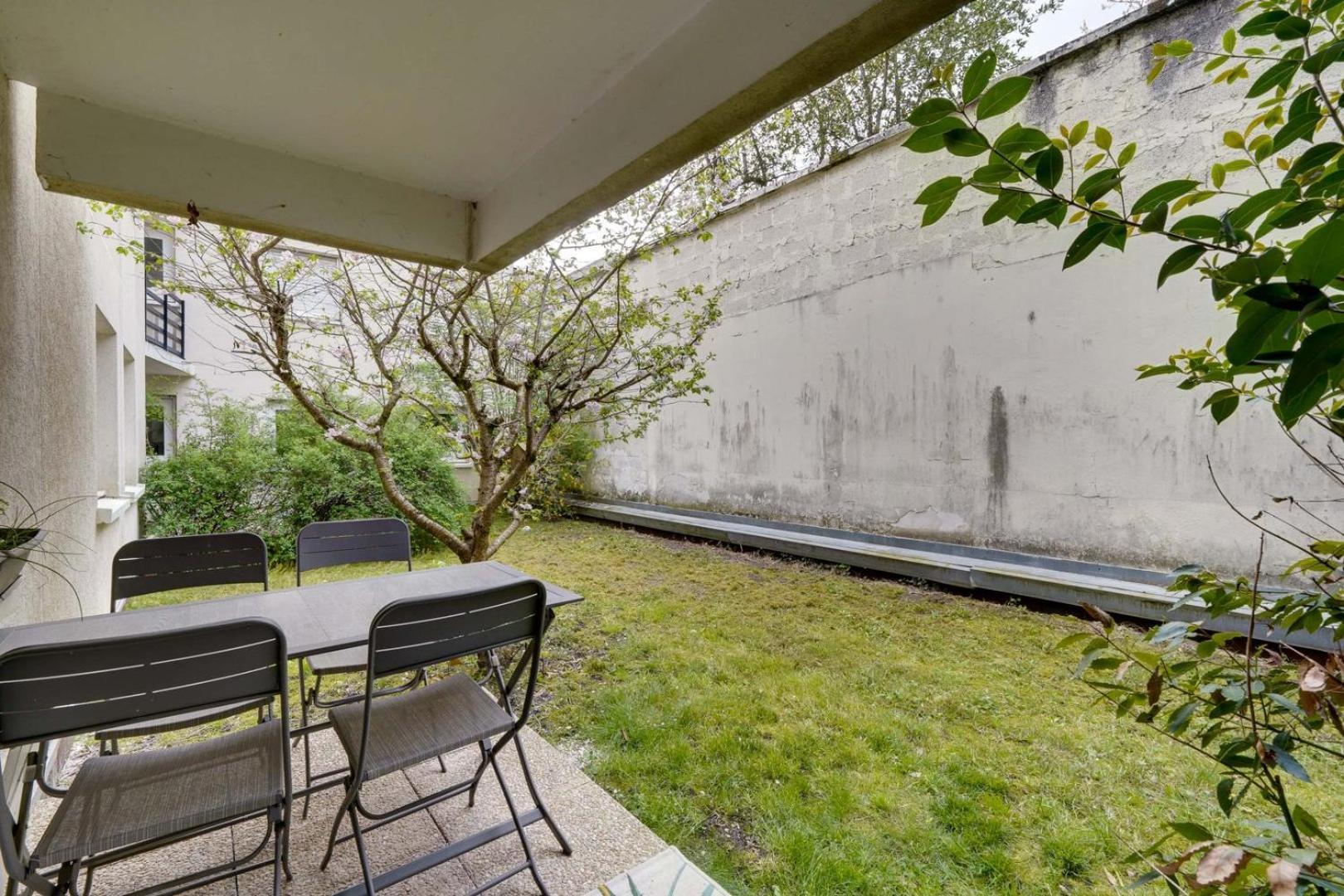 Pleasant Flat In Bordeaux With Terrace And Parkingアパートメント エクステリア 写真